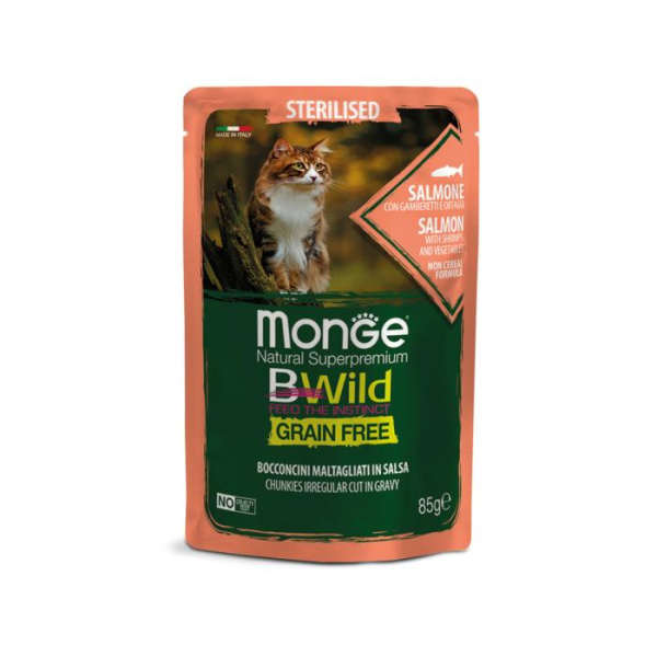 купить Беззерновая консерва Monge Bwild Sterilised из лосося с креветками и овощами для стерилизованных кошек 85 гр